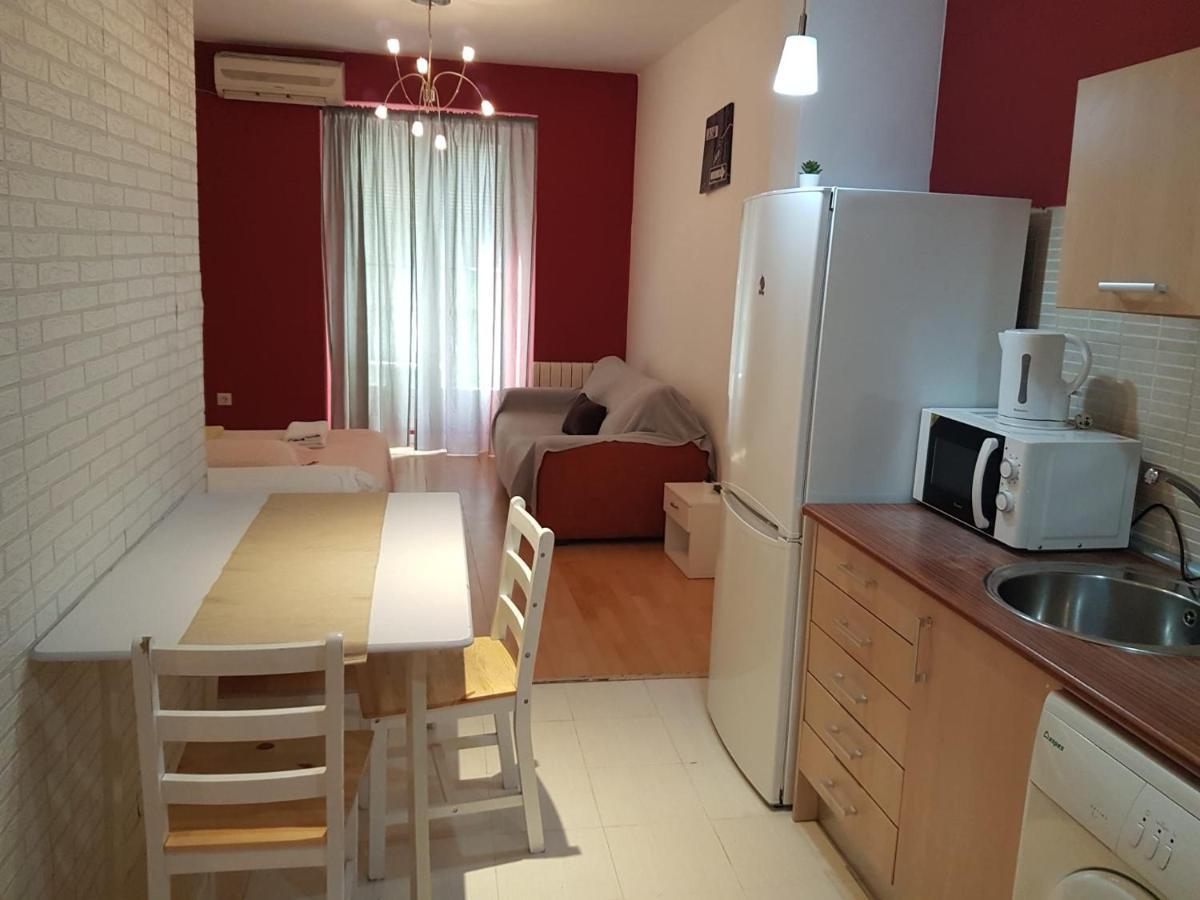 Estudios Cascorro Rastro Madrid Extérieur photo